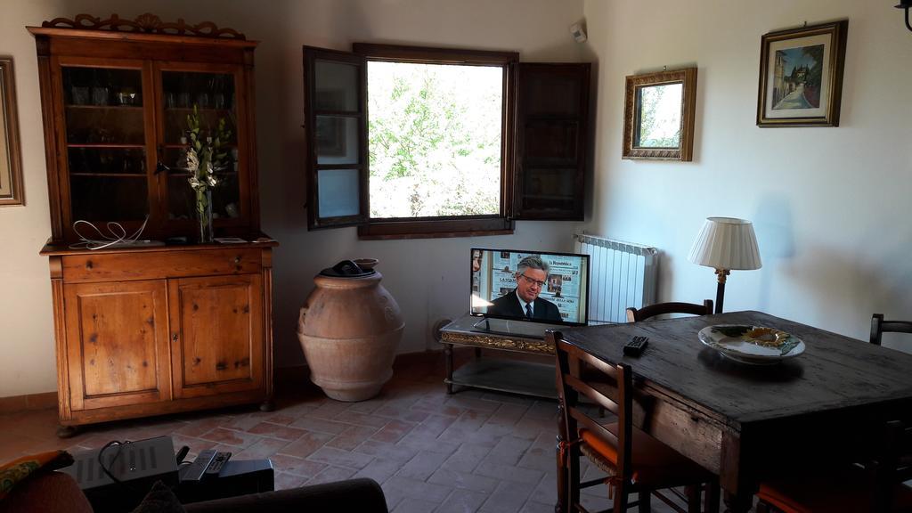 Residenza Il Platano Fortilizio Di Campiglia Rapolano Terme Exterior foto